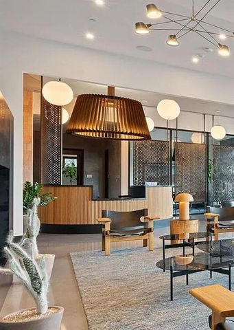 84 East Ave 1906, Austin, TX 78701