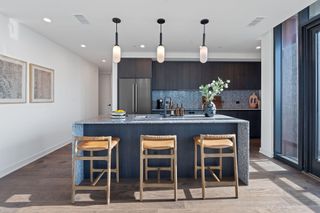 84 East Ave 1906, Austin, TX 78701