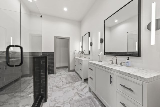 249 E Greenwood Avenue, Columbus, OH 43201