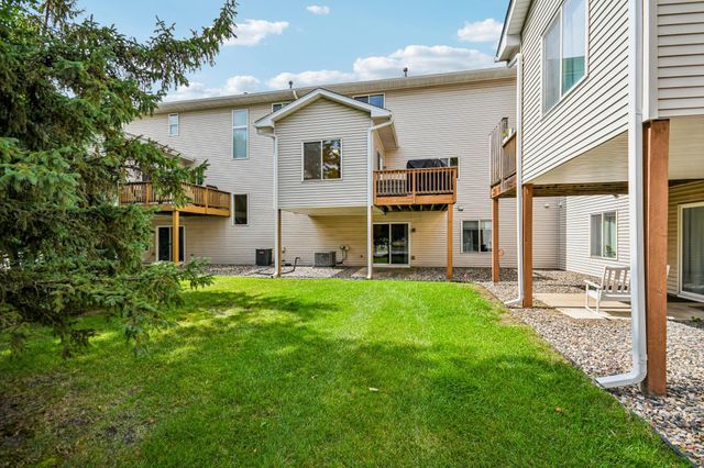 9637 Belmont Lane, Eden Prairie, MN 55347