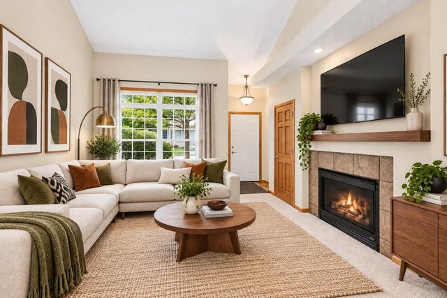 9637 Belmont Lane, Eden Prairie, MN 55347