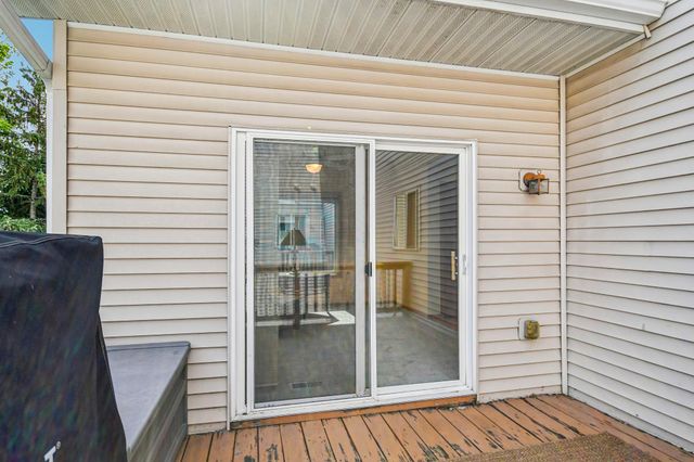 9637 Belmont Lane, Eden Prairie, MN 55347