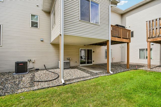 9637 Belmont Lane, Eden Prairie, MN 55347