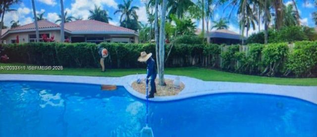 28 NW 108th Way 0, Plantation, FL 33324