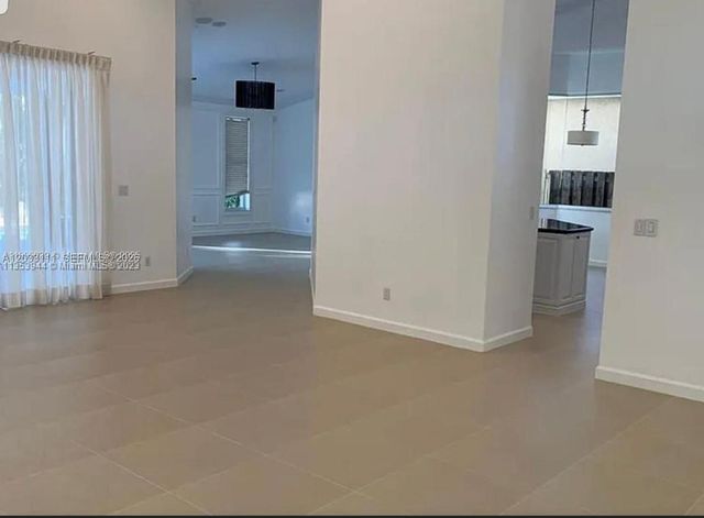 28 NW 108th Way 0, Plantation, FL 33324