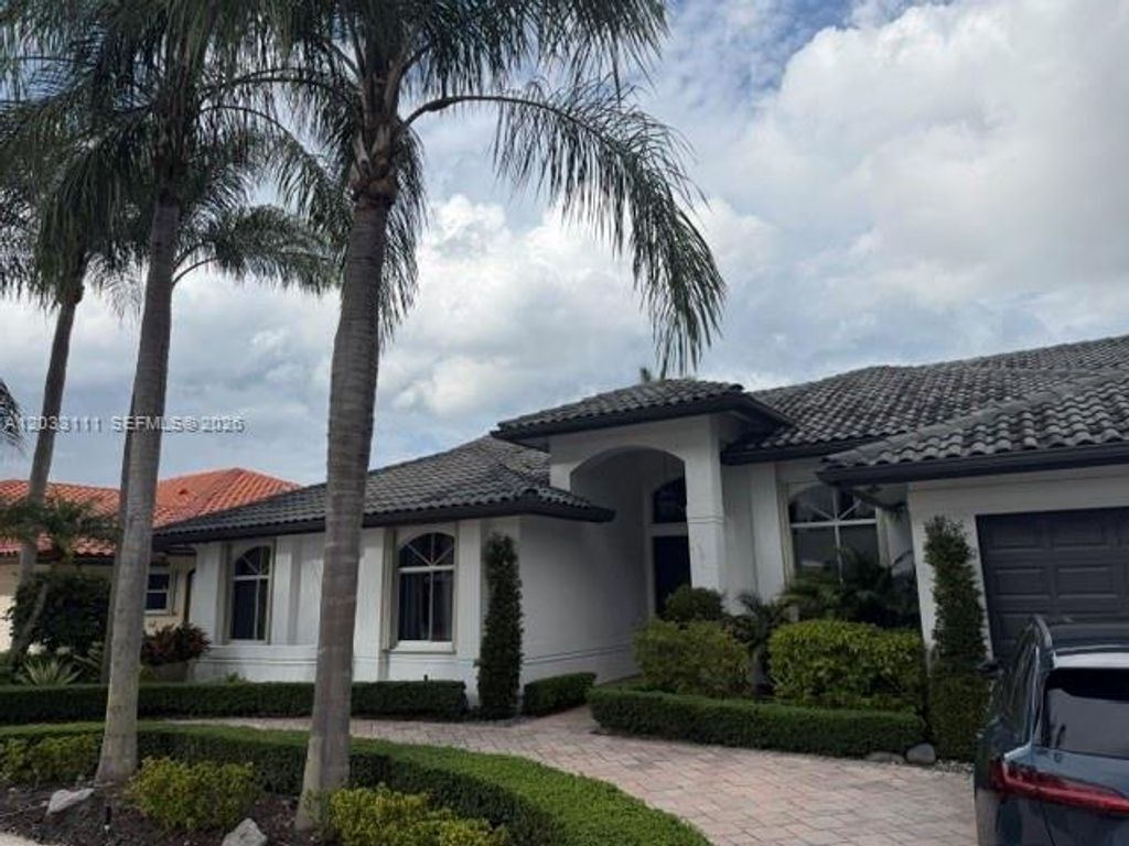 28 NW 108th Way 0, Plantation, FL 33324