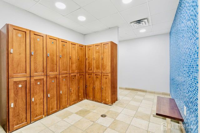 1 Spring Street 2204, New Brunswick, NJ 08901