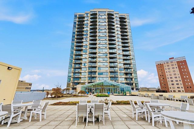 1 Spring Street 2204, New Brunswick, NJ 08901