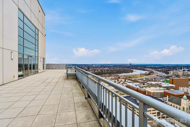 1 Spring Street 2204, New Brunswick, NJ 08901