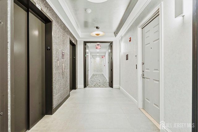 1 Spring Street 2204, New Brunswick, NJ 08901