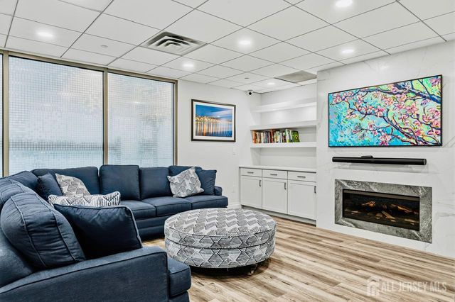 1 Spring Street 2204, New Brunswick, NJ 08901