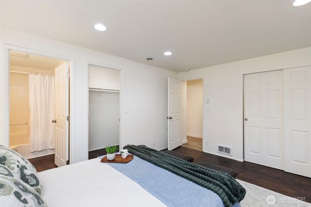 37099 Cypress Drive NE, Hansville, WA 98340