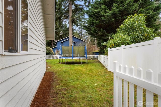 37099 Cypress Drive NE, Hansville, WA 98340