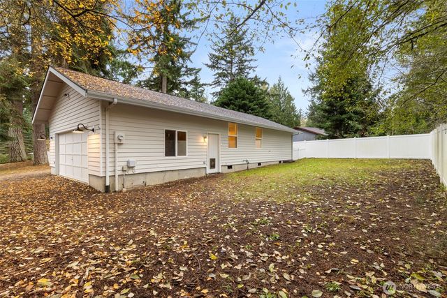 37099 Cypress Drive NE, Hansville, WA 98340