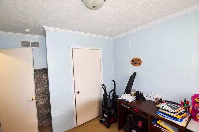 523 May Hollow Road, Tollesboro, KY 41189