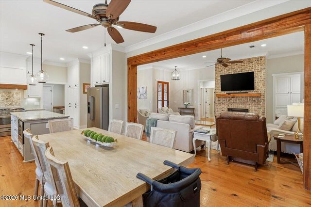 102 Camden Lake Drive, Madison, MS 39110