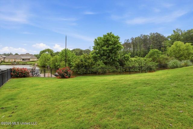 102 Camden Lake Drive, Madison, MS 39110