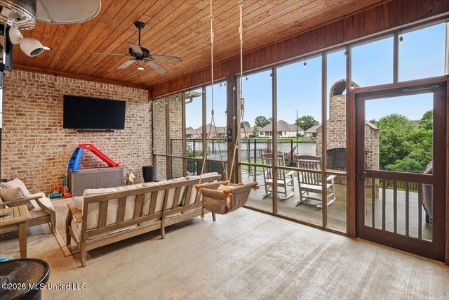 102 Camden Lake Drive, Madison, MS 39110