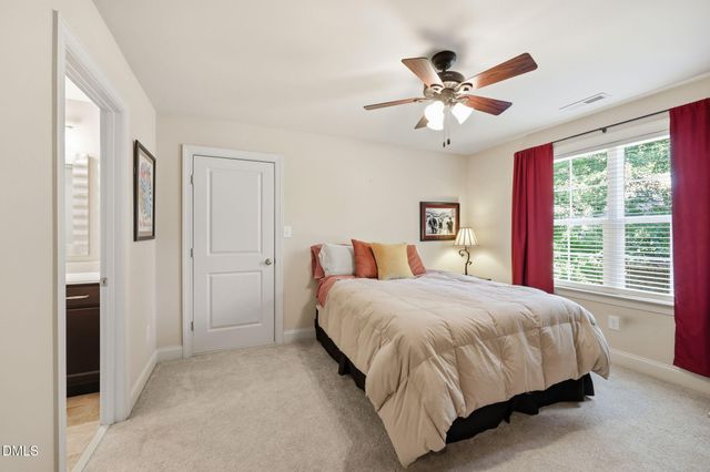 4821 Sweet Chestnut Lane, Raleigh, NC 27610