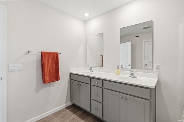 798 Chellberge Pass, New Haven, IN 46774