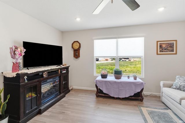 798 Chellberge Pass, New Haven, IN 46774