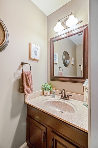 404 E Grand Drive, Bourbonnais, IL 60914