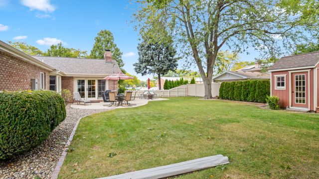 404 E Grand Drive, Bourbonnais, IL 60914