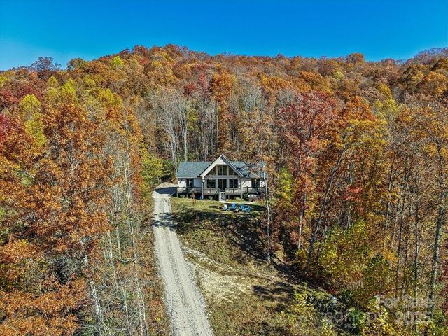 242 Crossview Drive, Bryson City, NC 28713