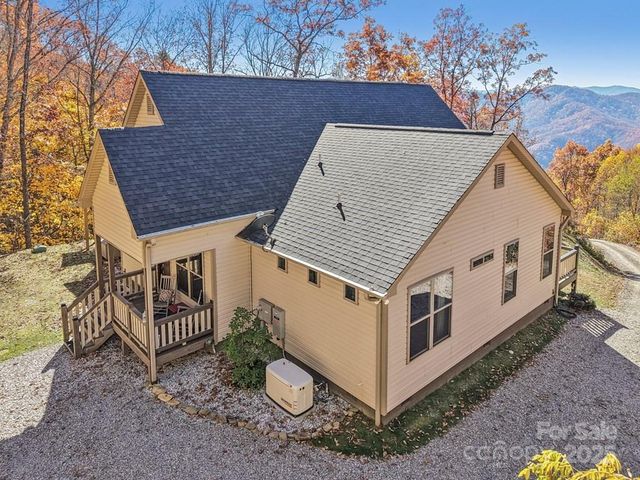 242 Crossview Drive, Bryson City, NC 28713