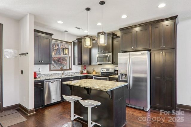 242 Crossview Drive, Bryson City, NC 28713