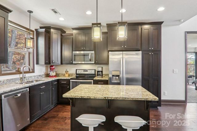 242 Crossview Drive, Bryson City, NC 28713