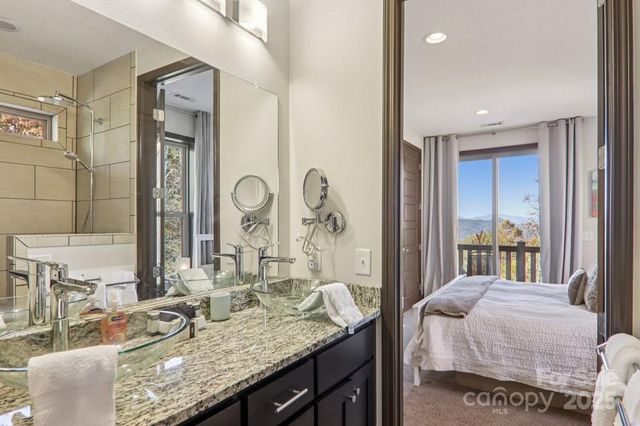 242 Crossview Drive, Bryson City, NC 28713