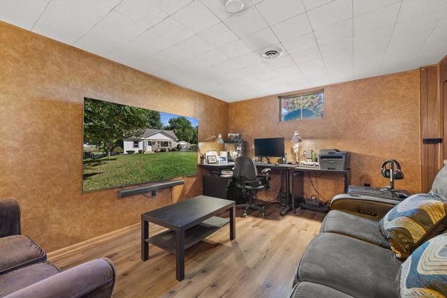 6523 347th AVENUE, Burlington, WI 53105