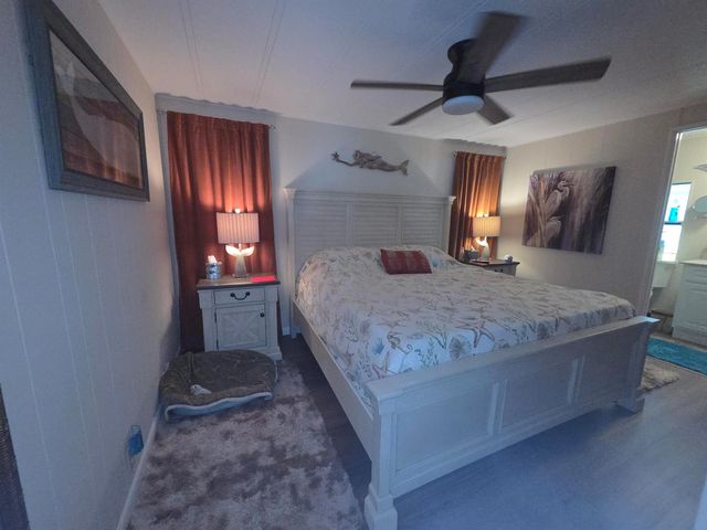 8020 SE Shenandoah Drive, Hobe Sound, FL 33455