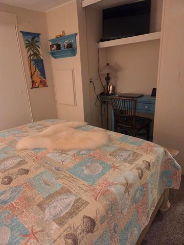8020 SE Shenandoah Drive, Hobe Sound, FL 33455