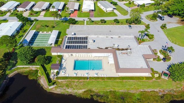 8020 SE Shenandoah Drive, Hobe Sound, FL 33455