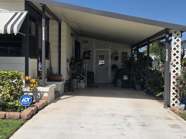 8020 SE Shenandoah Drive, Hobe Sound, FL 33455