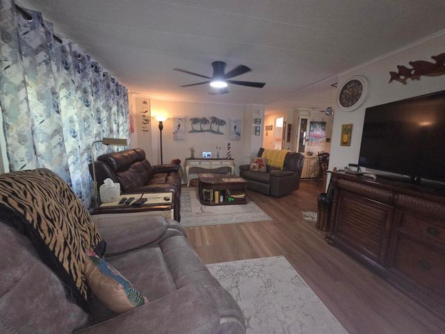 8020 SE Shenandoah Drive, Hobe Sound, FL 33455
