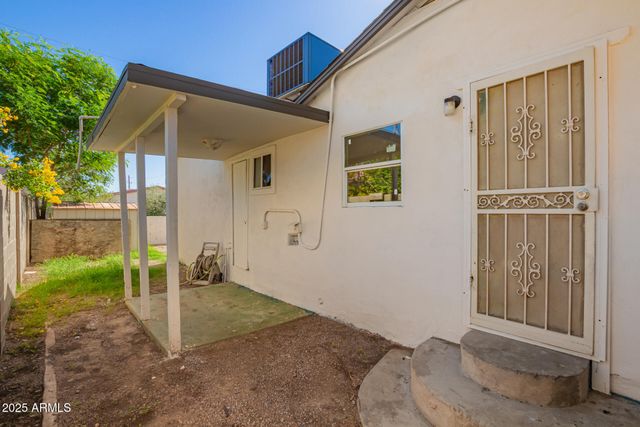 1010 E CHIPMAN Road, Phoenix, AZ 85040