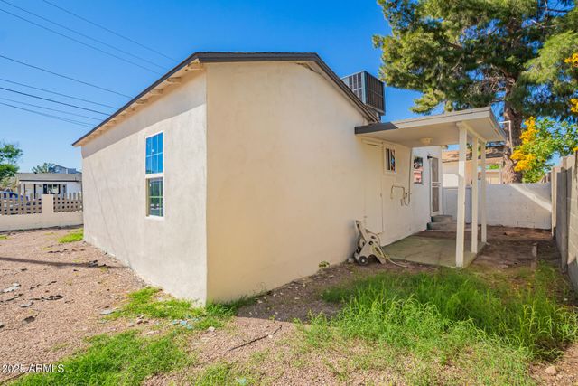 1010 E CHIPMAN Road, Phoenix, AZ 85040
