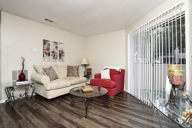 11050 Woodmeadow Parkway 1322, Dallas, TX 75228