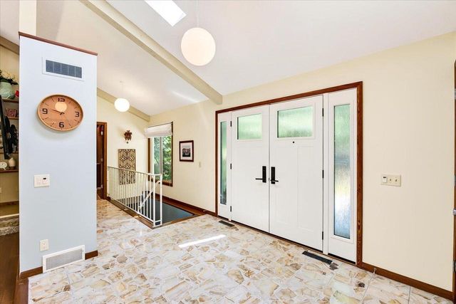 7116 Applewood Drive, Madison, WI 53719