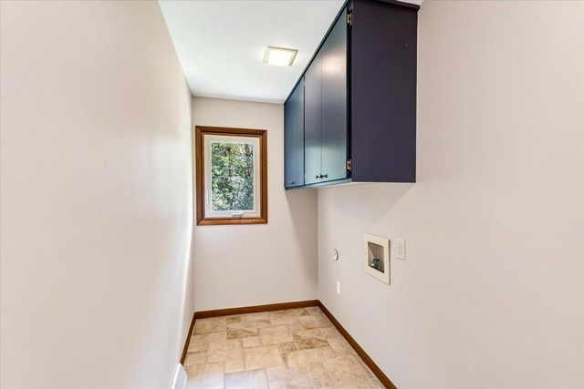 7116 Applewood Drive, Madison, WI 53719