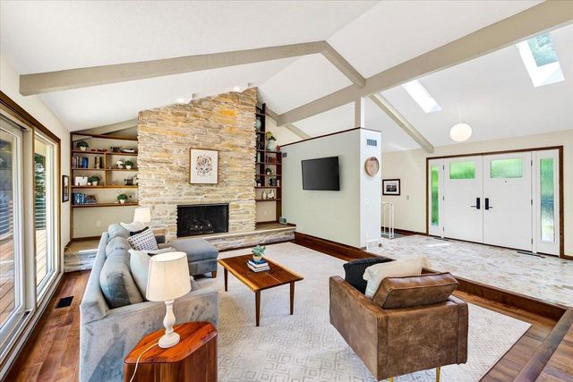 7116 Applewood Drive, Madison, WI 53719