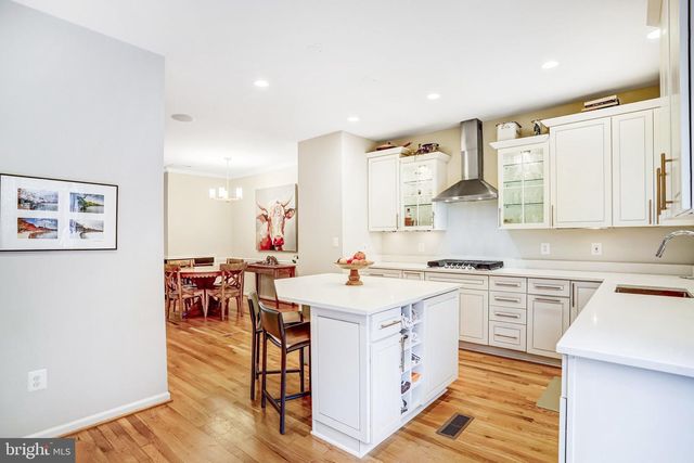 1505-D N COLONIAL TER, Arlington, VA 22209