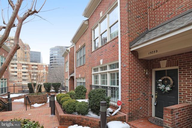 1505-D N COLONIAL TER, Arlington, VA 22209