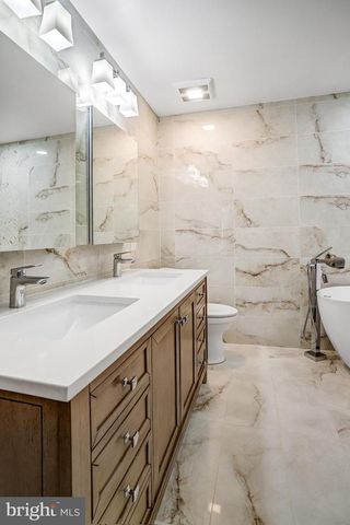 1505-D N COLONIAL TER, Arlington, VA 22209