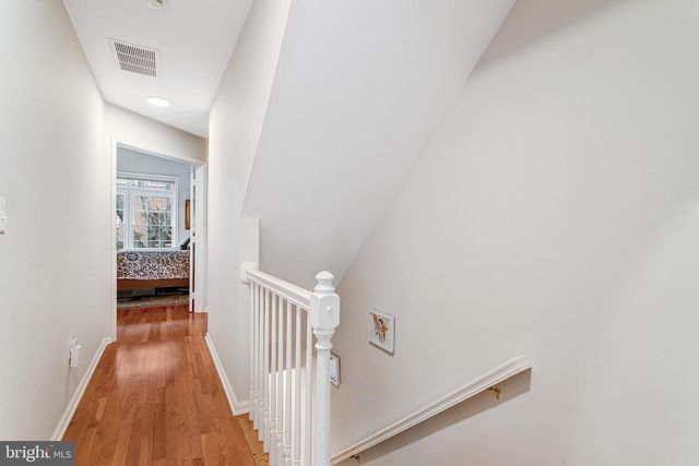 1505-D N COLONIAL TER, Arlington, VA 22209