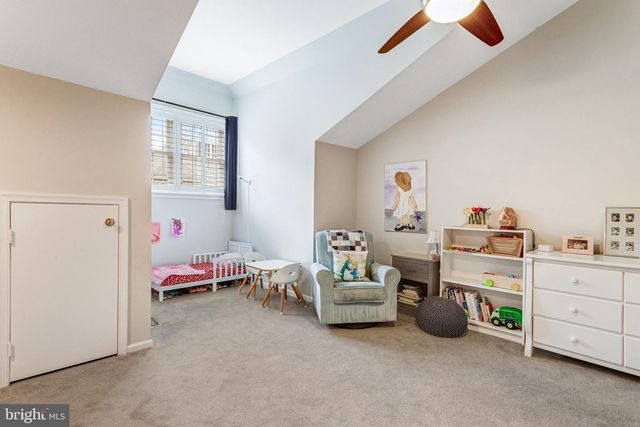 1505-D N COLONIAL TER, Arlington, VA 22209