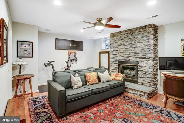 1505-D N COLONIAL TER, Arlington, VA 22209